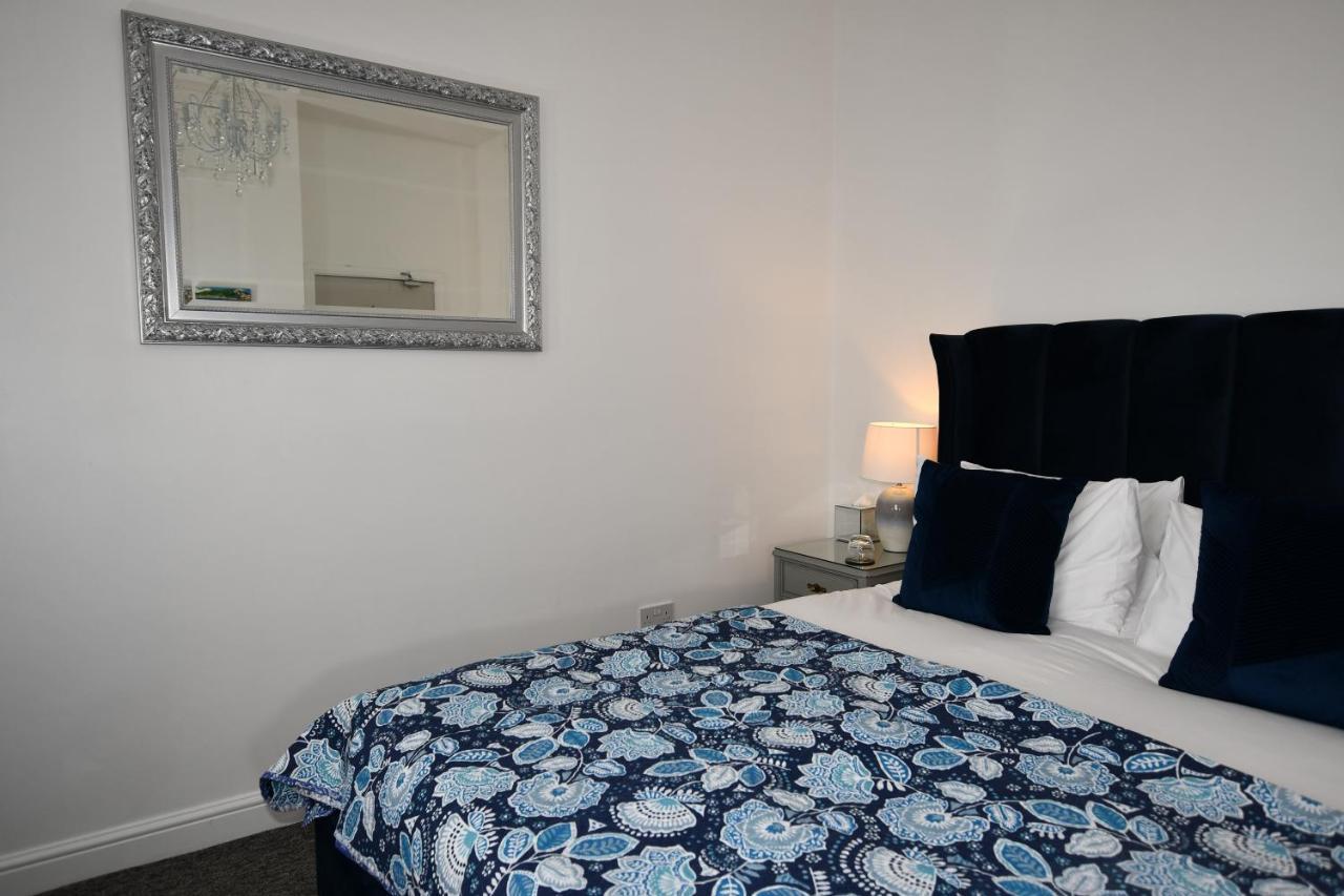 No. 98 Boutique Hotel Уэймут Экстерьер фото